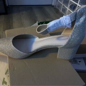 Elegant Silver Glitter Women's Shoes